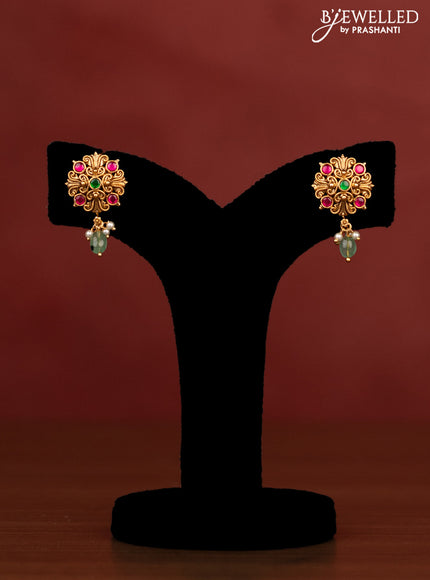 Antique beaded necklace with side pendant and kemp stones