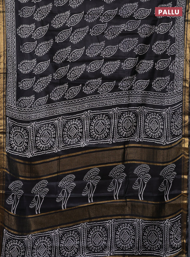 Semi bhagalpuri saree black with allover prints and zari woven border