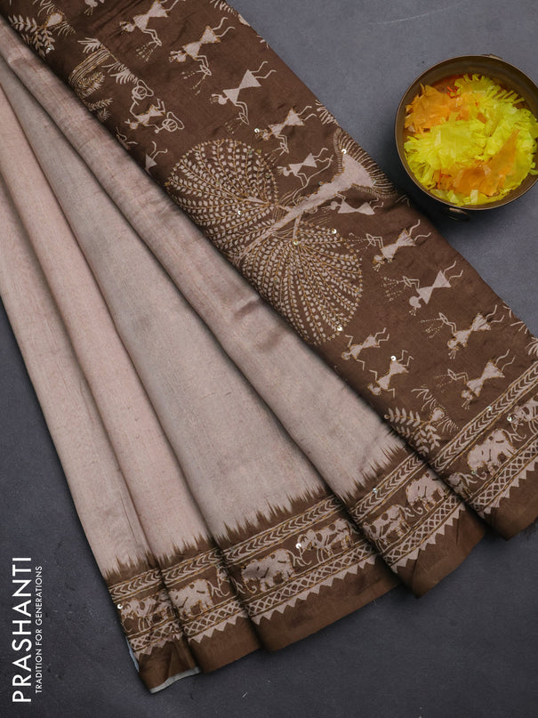 Semi tussar saree beige and sap green with plain body and warli prints kantha stitch work border