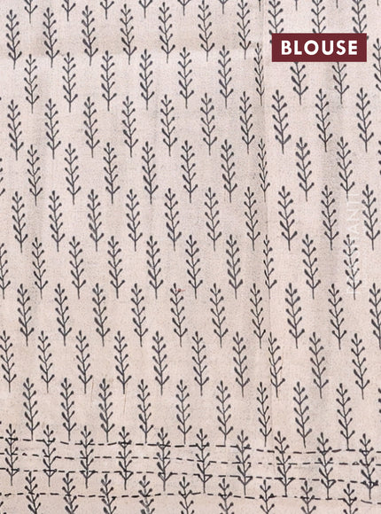Semi tussar saree sap green and cream with plain body and warli prints kantha stitch work border