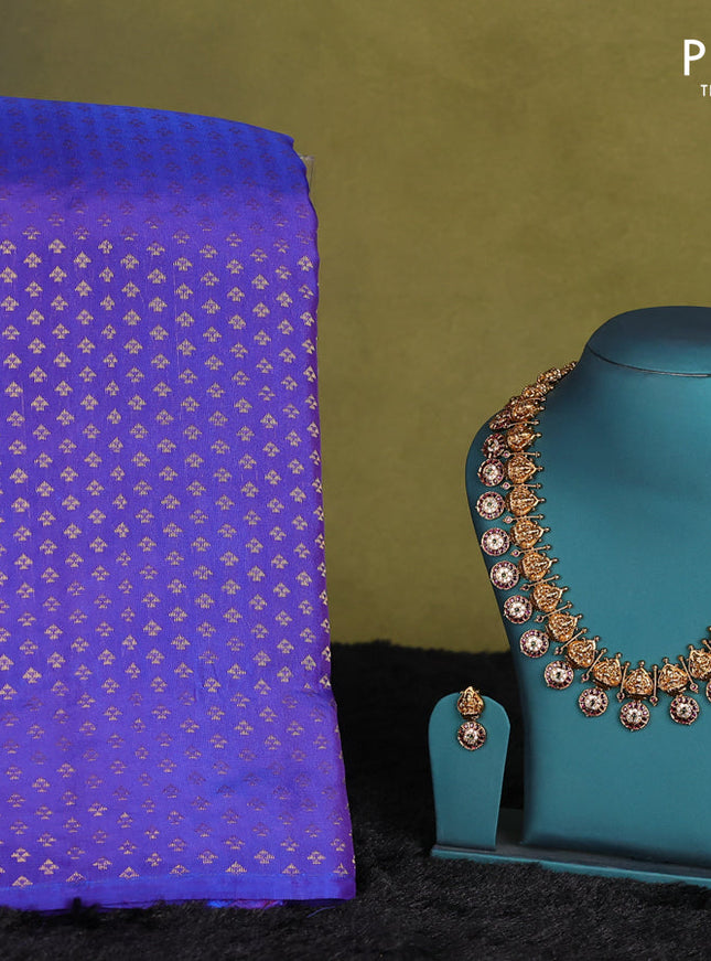 Blue Kanchipuram silk saree with matching maanga design antique haaram