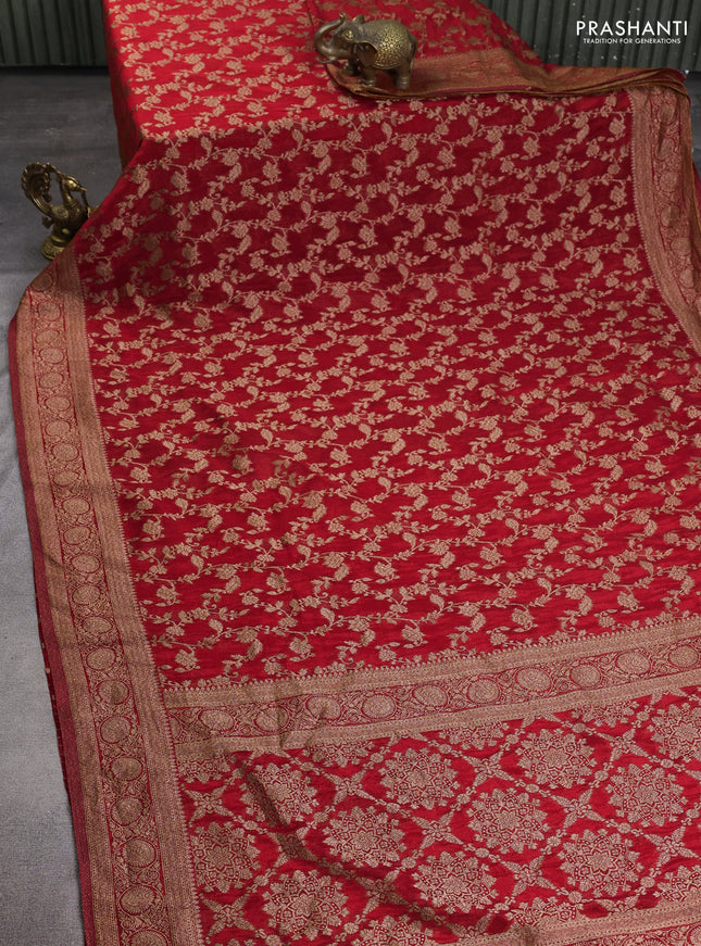 Banarasi semi crepe saree red with allover thread & zari weaves and zari woven border