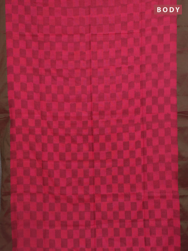 Bengal soft cotton saree peach pink and green with allover weaves and simple border