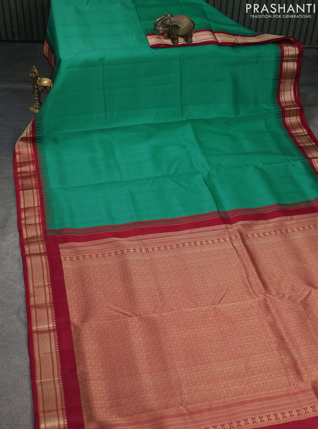 10 Yards pure kanchipuram silk saree teal green and maroon with plain body and temple design zari woven korvai border
