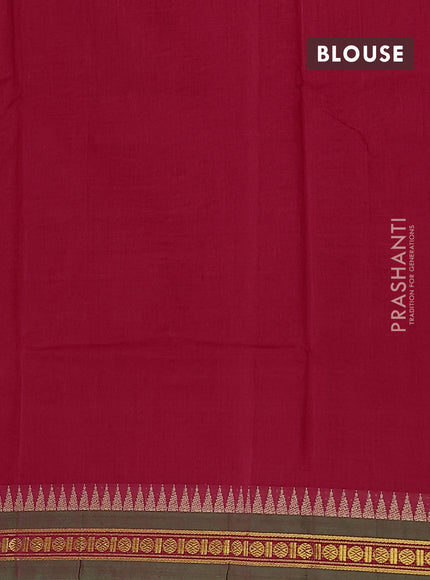 Red narayanpet cotton saree with matching neck piece