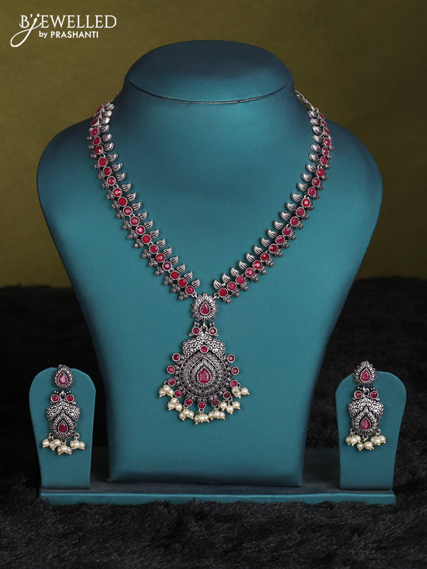 Pink narayanpet cotton saree with matching neck piece