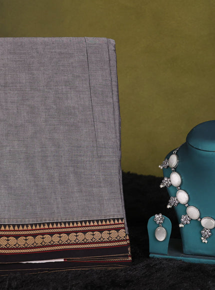 Grey narayanpet cotton saree with matching neck piece