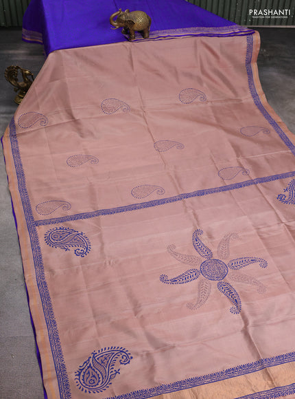 Uppada block printed partly silk saree beige and blue with paisley butta prints and zari woven border