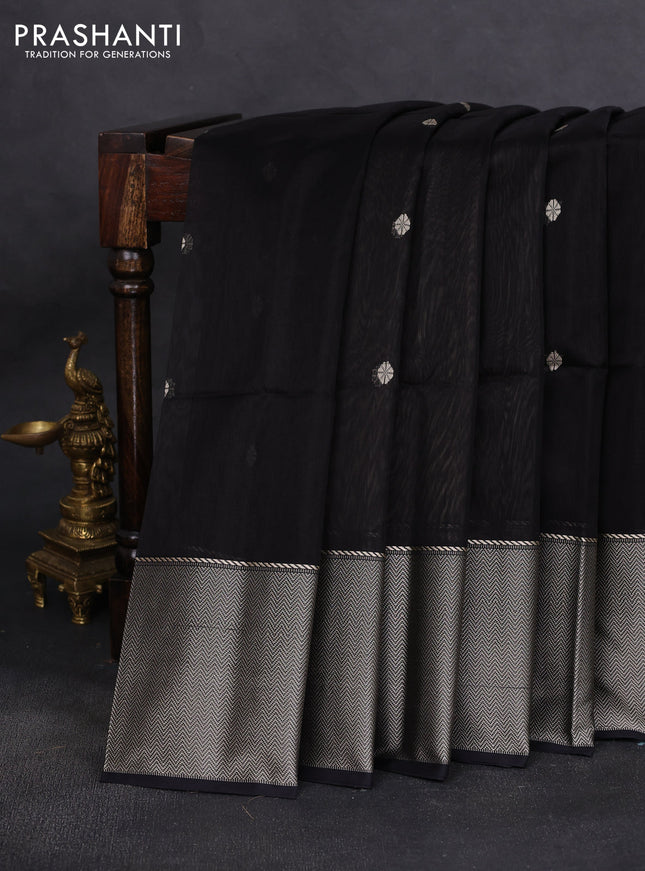 Maheshwari silk cotton saree black and beige with thread woven buttas and thread woven border