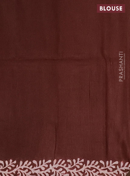 Semi bamboo saree pink shade and maroon shade with allover thread weaves & prints in borderless style