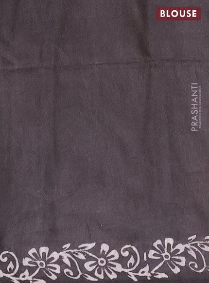 Semi bamboo saree peach orange and grey shade with allover thread weaves & prints in borderless style