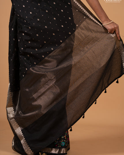 Black Semi Tussar Saree - Embroidery