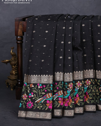 Black Semi Tussar Saree - Embroidery