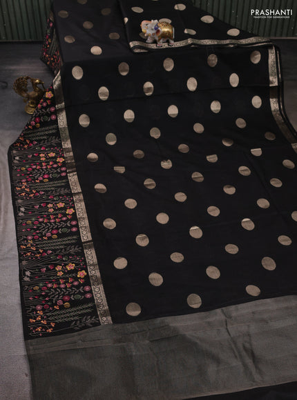 Black Semi Tussar Saree - Embroidery