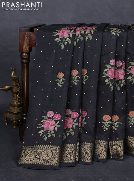 Black Semi Tussar Saree - Embroidery