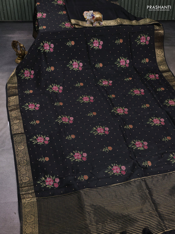 Black Semi Tussar Saree - Embroidery