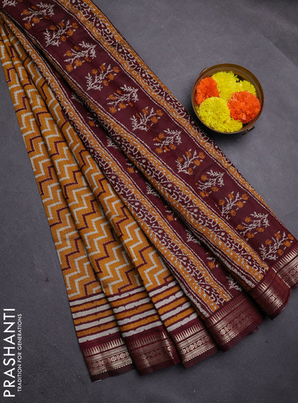 Black & Maroon Semi Maheshwari Cotton Saree