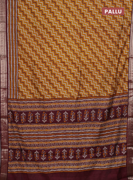Black & Maroon Semi Maheshwari Cotton Saree
