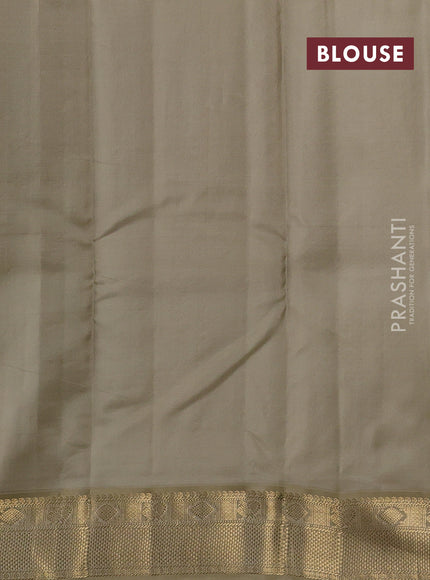 Green & Pastel Green Pure Kanchipuram Silk - Buttas