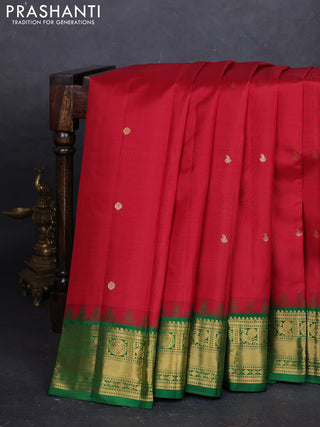 Maroon & Green Pure Kanchipuram Silk - Buttas