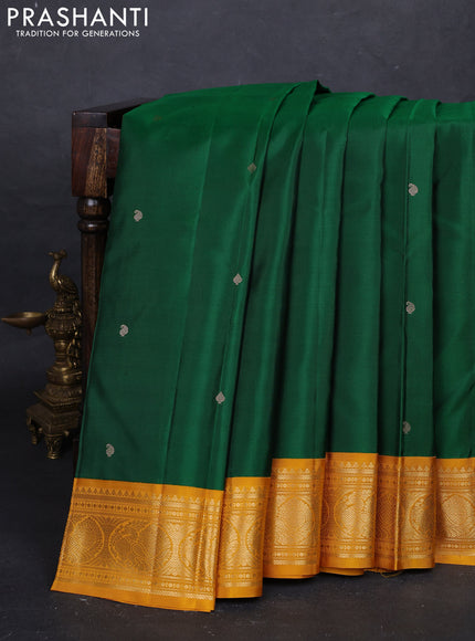 Green & Mustard Yellow Pure Kanchipuram Silk - Buttas