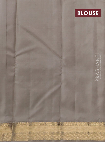 Navy Blue & Beige Pure Kanchipuram Silk - Korvai