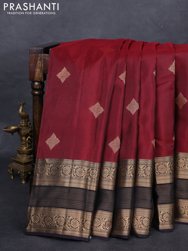 Maroon & Black Kanchipuram Silk - Buttas
