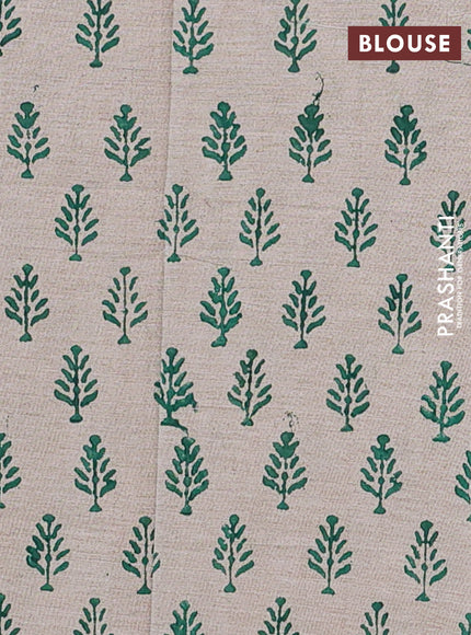 Green & Beige Semi Silk Cotton Saree - Embroidery