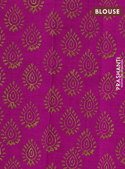 Green & Magenta Pink Semi Silk Cotton Saree - Embroidery