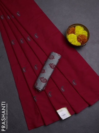 Red & Grey Semi Silk Cotton Saree - Embroidery