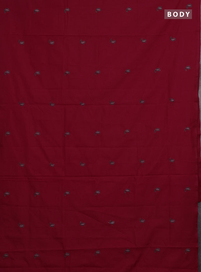 Red & Grey Semi Silk Cotton Saree - Embroidery