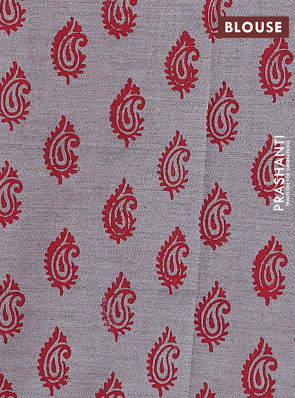 Red & Grey Semi Silk Cotton Saree - Embroidery