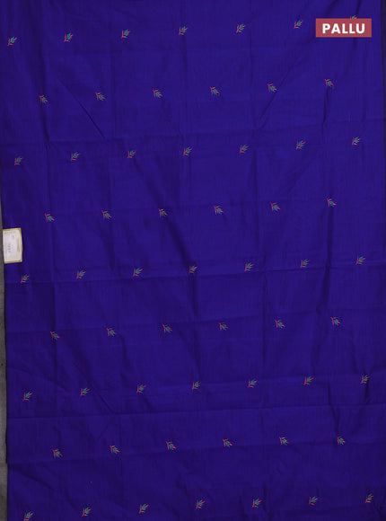 Blue & Teal Green Semi Silk Cotton Saree - Embroidery