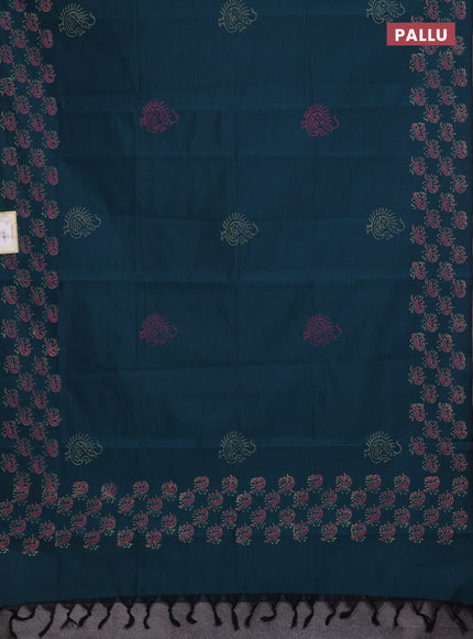 Peacock Green & Peach Semi Silk Cotton Saree - Printed
