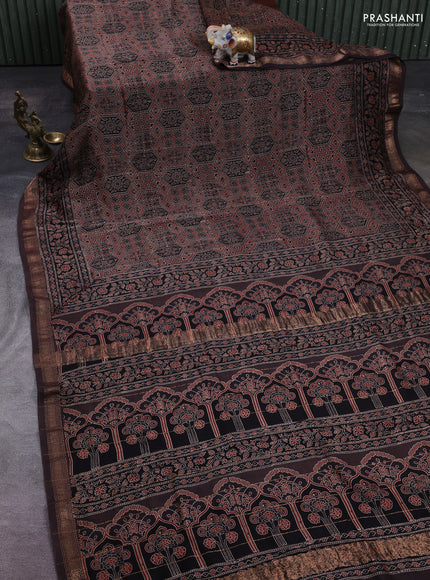 Coffee Brown & Black Maheshwari Silk Cotton Saree - Ajrakh Prints