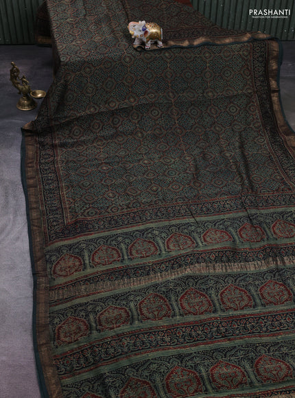 Green Maheshwari Silk Cotton Saree - Ajrakh Prints
