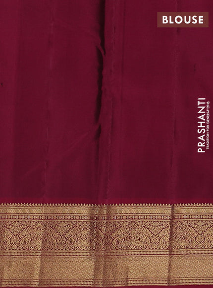 Bottle Green & Magenta Pink Pure Kanchipuram Silk - Buttas