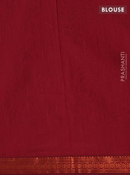Bottle Green & Maroon Semi Maheshwari Cotton - Buttas