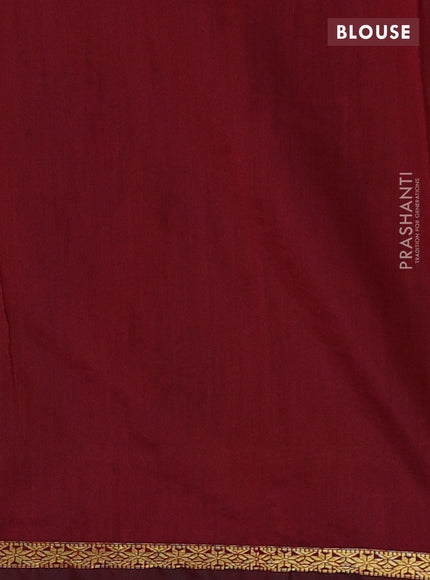 Green & Maroon Semi Maheshwari Cotton - Buttas