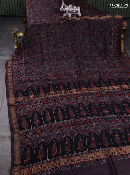 Rosy Brown Maheshwari Silk Cotton Saree - Ajrakh Prints