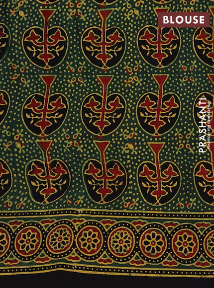 Green & Black Modal Silk Saree - Embroidery