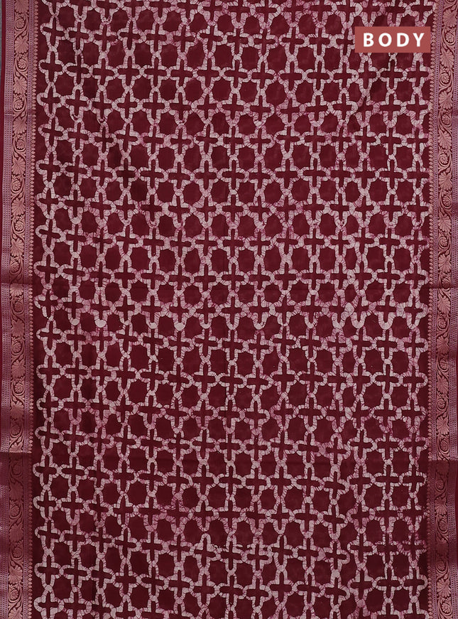 Maheshwari silk cotton saree maroon with allover batik prints and zari woven border