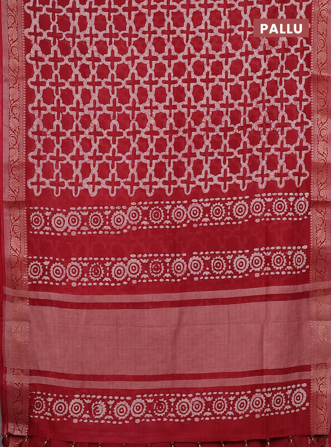 Maheshwari silk cotton saree maroon with allover batik prints and zari woven border