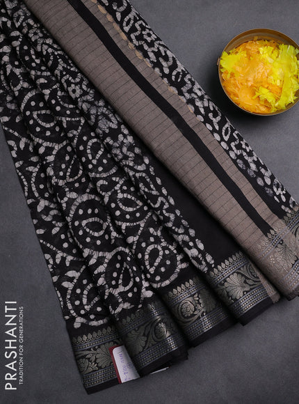 Maheshwari silk cotton saree black with allover batik prints and zari woven border