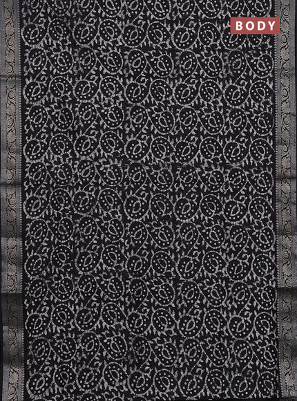 Maheshwari silk cotton saree black with allover batik prints and zari woven border