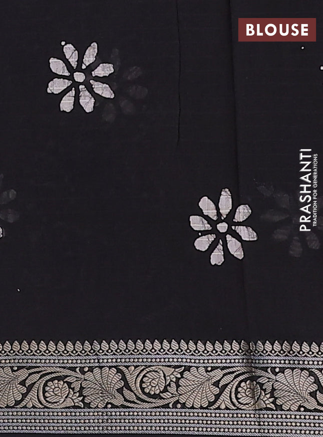 Maheshwari silk cotton saree black with allover batik prints and zari woven border