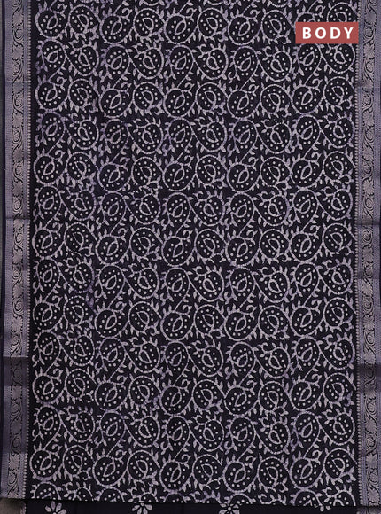 Maheshwari silk cotton saree navy blue with allover batik prints and zari woven border