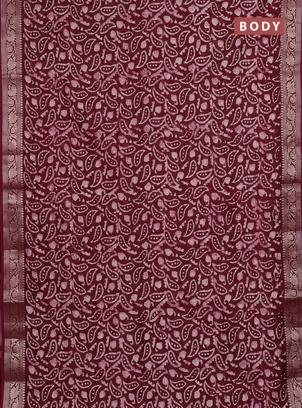 Maheshwari silk cotton saree maroon with allover batik prints and zari woven border
