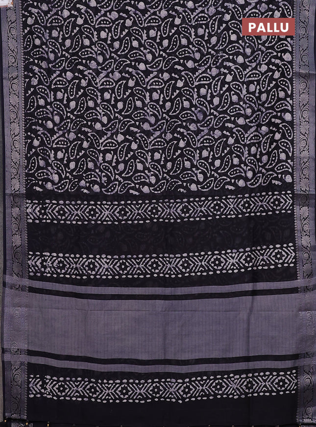 Maheshwari silk cotton saree dark navy blue with allover batik prints and zari woven border