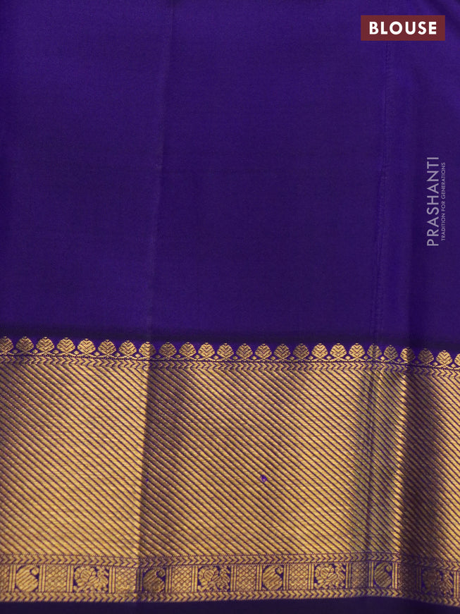 Pure kanchipuram silk saree blue and teal green with allover thread & zari woven brocade weaves and zari woven border
